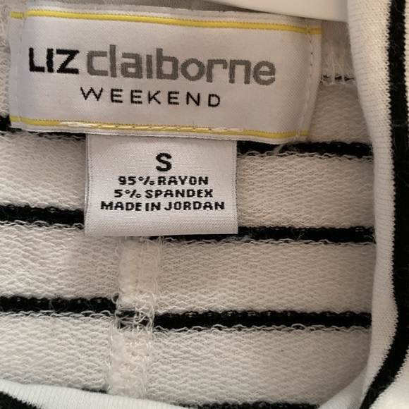 Loose cowl neck long sleeve top. - Picture 8 of 9